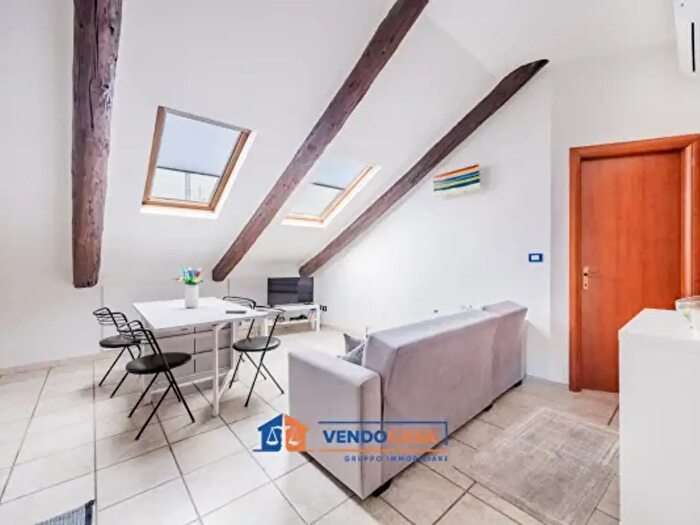 Appartamento trilocale in vendita in Via Cumiana, Torino