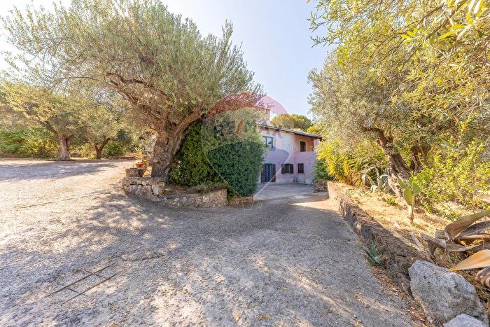 Casa con 8 locali in vendita in Strada San Vittorino, Tivoli