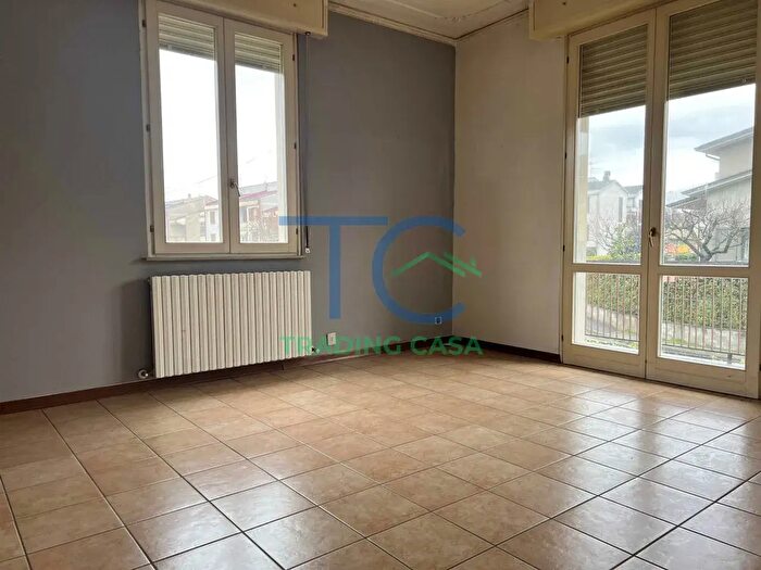 Casa con 8 locali in vendita in Via Fratelli Alberici, Podenzano