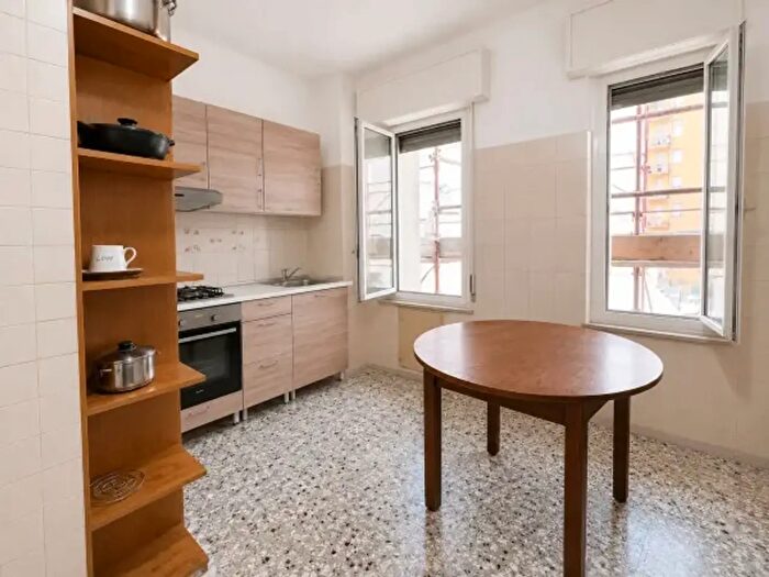 Appartamento con 5 locali in vendita in Piazzale Generale Carlo Alberto dalla Chiesa, Parma