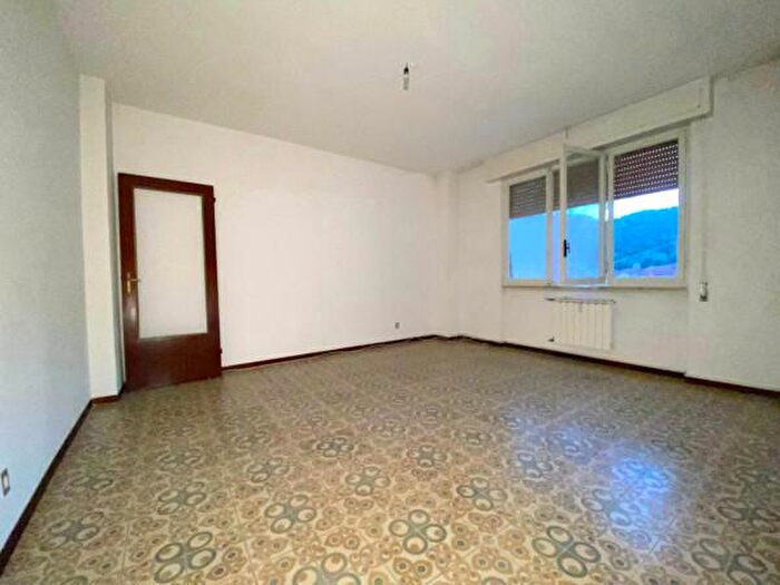 Appartamento con 5 locali in vendita in Arcola