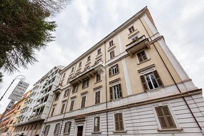 Appartamento con 7 locali in vendita in Ludovico di Savoia, Roma