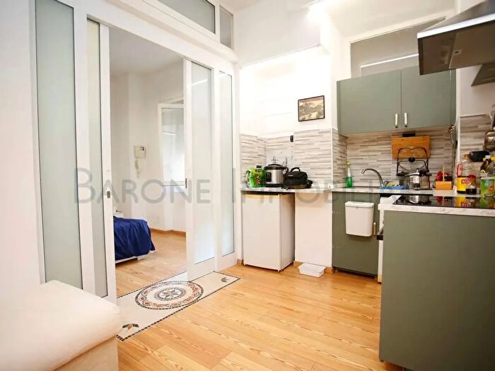 Appartamento trilocale in vendita in Via Luglio, Carrara