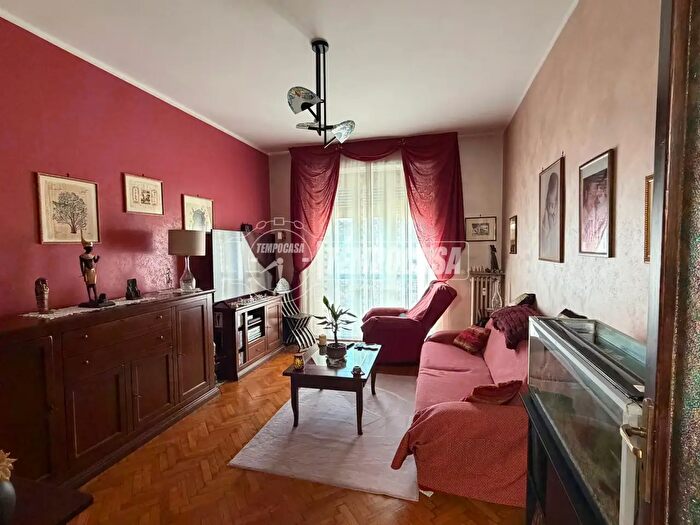 Appartamento quadrilocale in vendita in Via Osasco, Torino