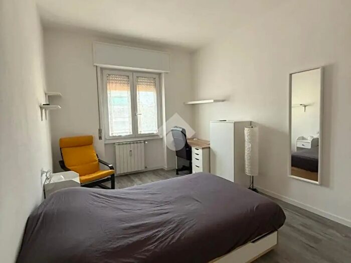 Appartamento quadrilocale in affitto in Via Ajaccio, Milano