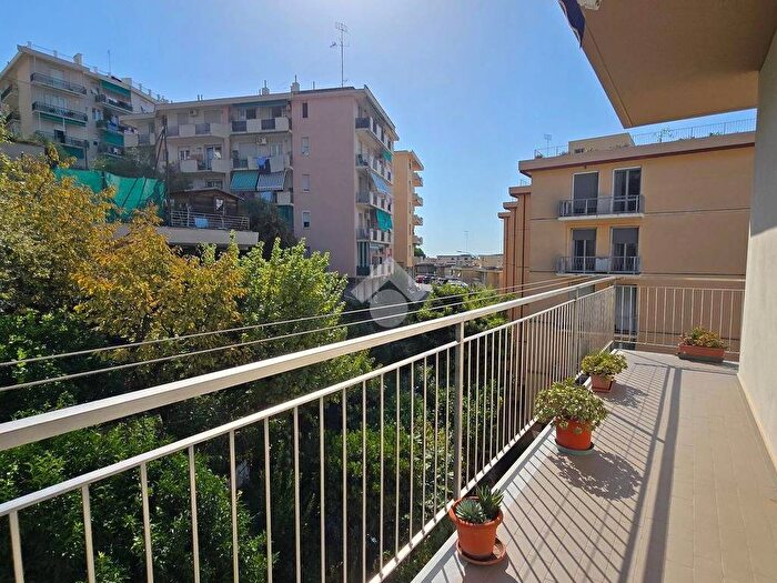Appartamento quadrilocale in vendita in Via Laviosa, Pegli, Genova