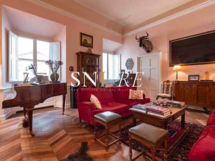 Appartamento con 6 locali in affitto in Piazza Santo Spirito, Santo Spirito, Firenze