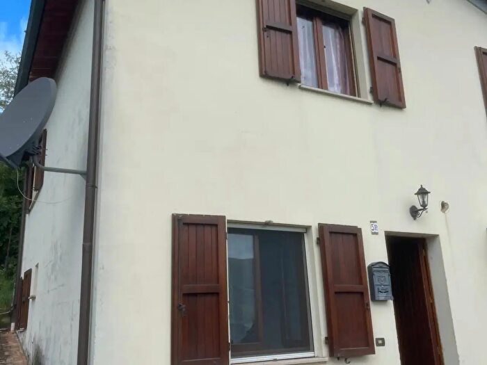 Casa con 5 locali in vendita in Località Perelle, Sassoferrato