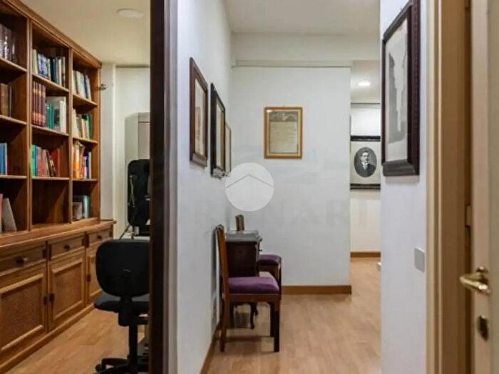 Appartamento con 6 locali in vendita in Viale Bruno Buozzi, Roma