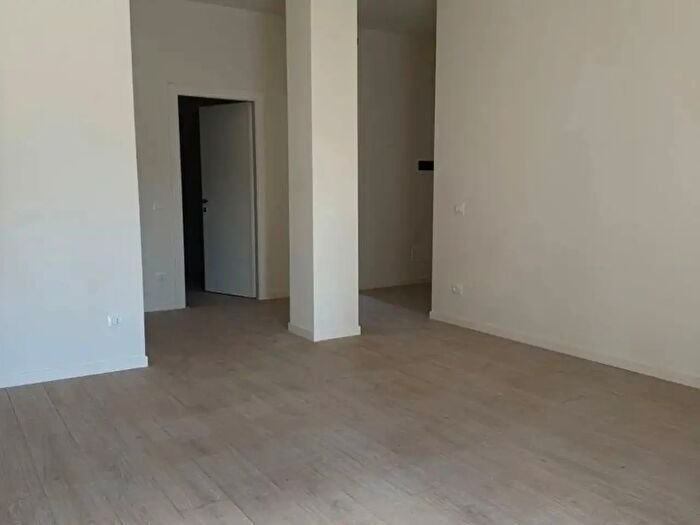 Appartamento trilocale in vendita in Via della Besurica, Piacenza