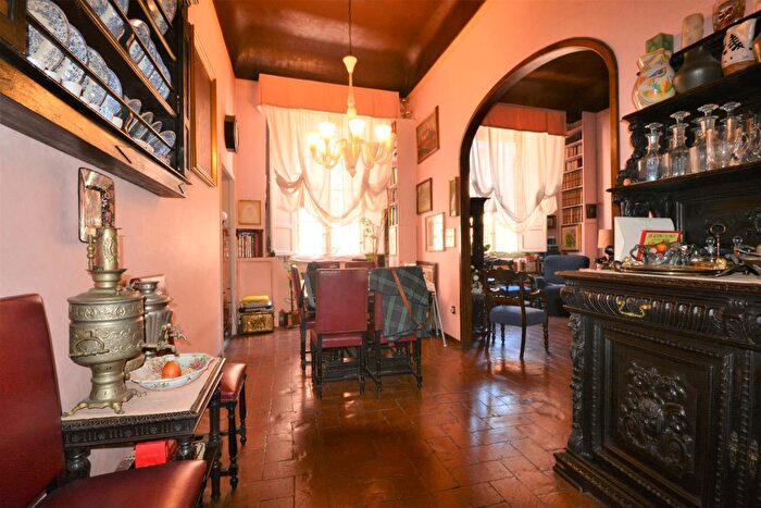 Appartamento con 7 locali in vendita in Paolino, Lucca