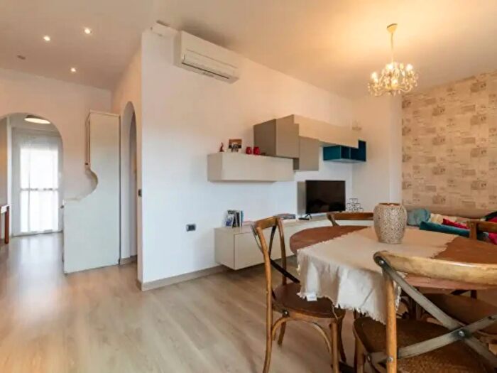 Appartamento trilocale in vendita in Via Bonaventura Zumbini, Milano