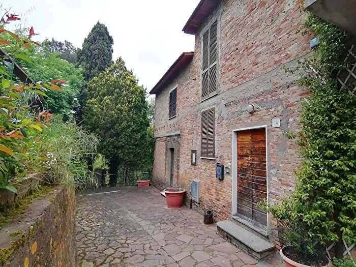 Casa con 5 locali in vendita in Via Roma, Marsciano