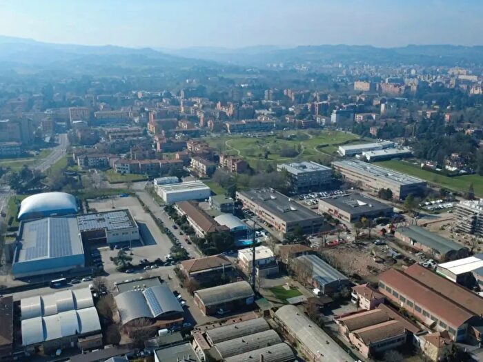 Appartamento trilocale in vendita in Via Commenda, San Lazzaro Di Savena