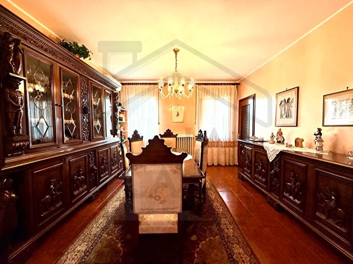 Casa quadrilocale in vendita in Via Tagliamento, Montegrotto Terme