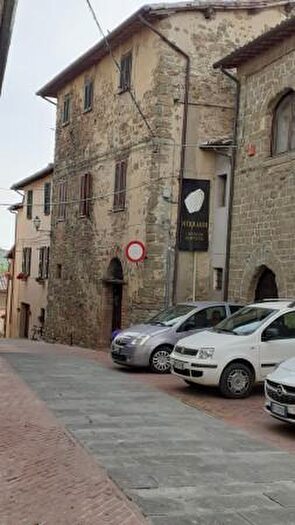 Appartamento trilocale in vendita in Via Santo Stefano, Cannara