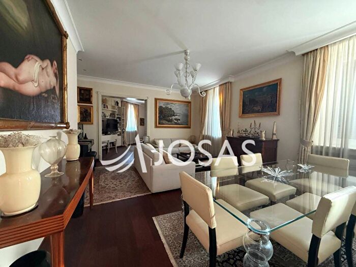 Appartamento trilocale in affitto in Via del Tritone, Spagna, Roma