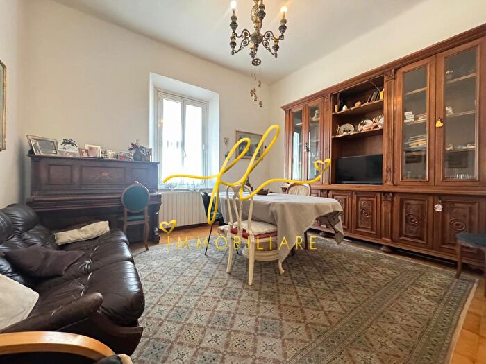 Appartamento con 5 locali in vendita in Ia Provinciale Pisana, Livorno