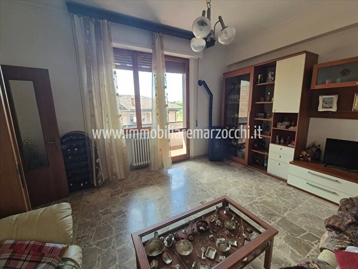 Appartamento con 5 locali in vendita in Via Val dAosta, Monteriggioni