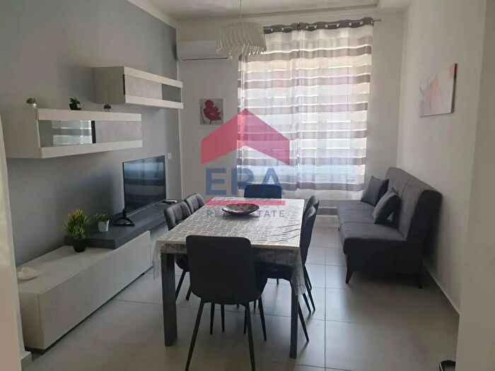 Appartamento quadrilocale in vendita in Via Petrella, Catania