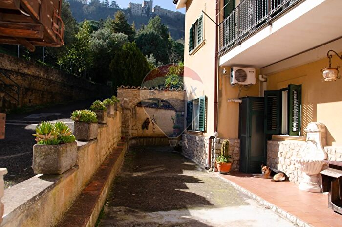 Casa con 9 locali in vendita in Strada Vicinale Kamuth Cammarata Snc, Enna