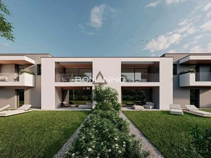 Appartamento trilocale in vendita in Via Postioma di Salvarosa, Castelfranco Veneto