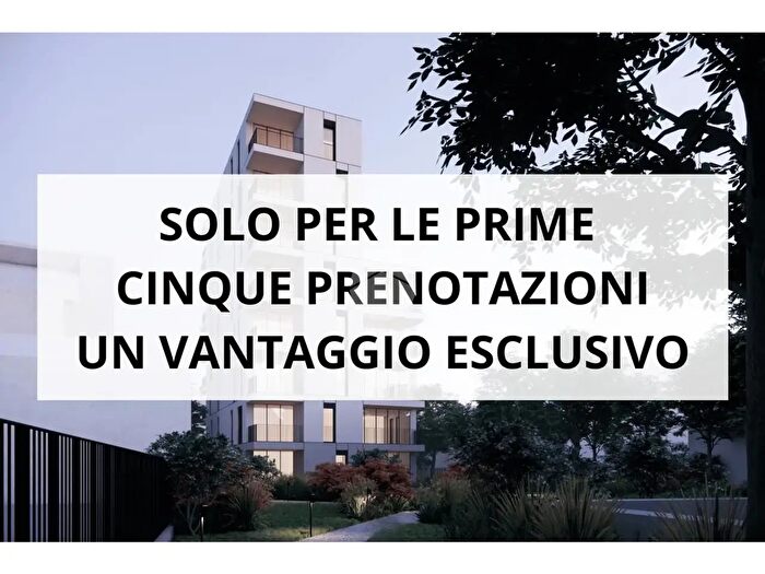 Appartamento quadrilocale in vendita in Via Piave, Rho