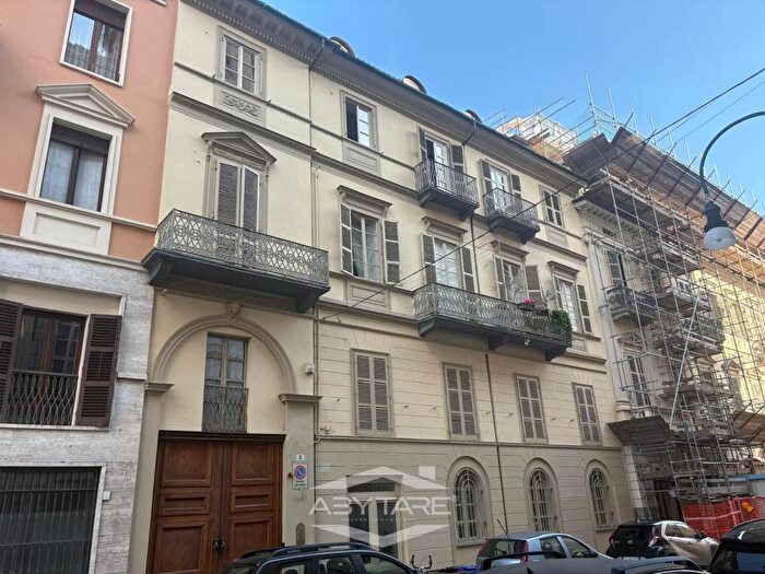 Casa monolocale in affitto in Via Andrea Provana, Via della Rocca, Torino