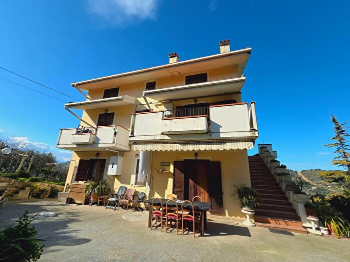 Casa con 5 locali in vendita in Monteprandone