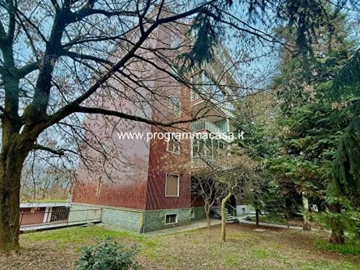 Appartamento quadrilocale in vendita in Via Basilicata, Segrate