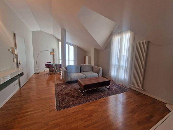 Appartamento trilocale in affitto in Via Jacopo Palma Il Vecchio, Centro, Bergamo