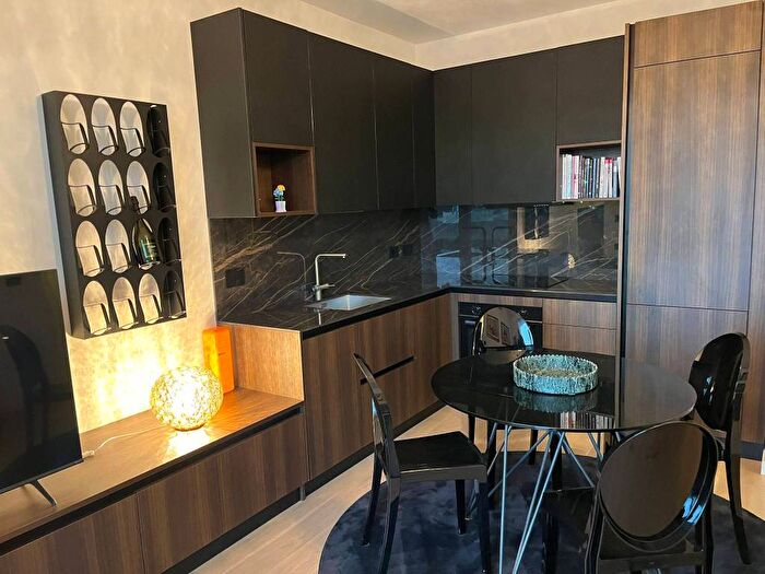 Appartamento bilocale in affitto in Via Cornelio Tacito, Lodi Brenta, Milano