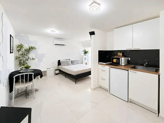 Appartamento monolocale in vendita in Via Zangrandi, Asti