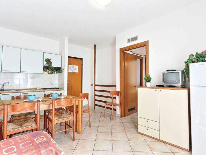 Appartamento trilocale in affitto in Val DAosta SNC, Mazzanta, Rosignano Marittimo