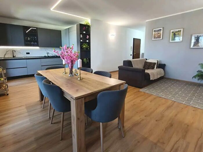Appartamento trilocale in vendita in Borgo Virgilio