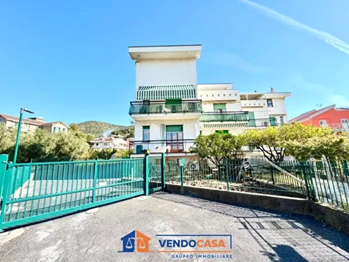 Appartamento bilocale in vendita in Via Domenico Morelli, Pietra Ligure