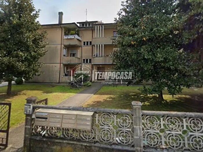 Appartamento quadrilocale in vendita in Via Cesare Zen, Adria