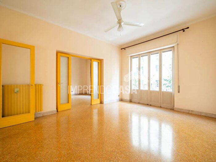 Appartamento con 5 locali in affitto in Via Domenico di Marco, Libertà Villabianca, Palermo