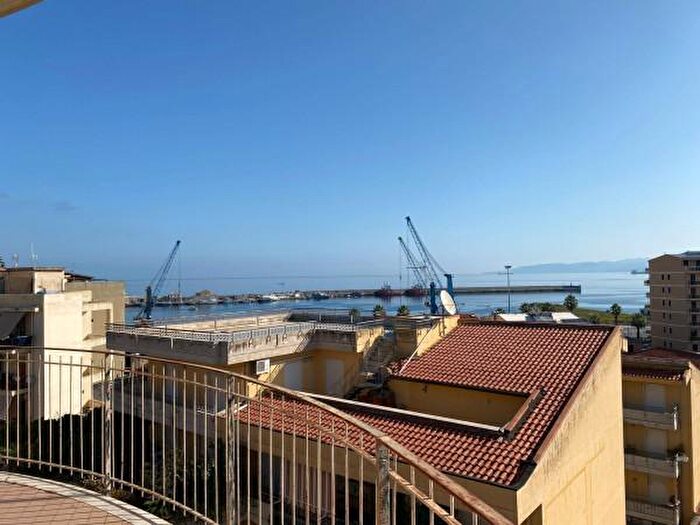 Appartamento con 6 locali in vendita in Via Giorgio Rizzo, Milazzo