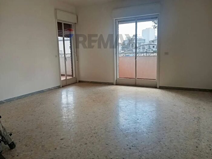 Appartamento trilocale in affitto in Corso Italia, Bari