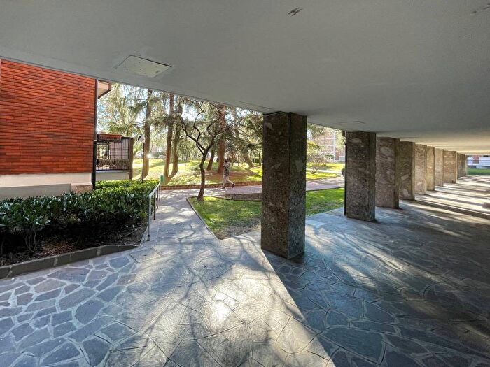 Appartamento trilocale in affitto in Via Cipriano Facchinetti, Quartiere Forlanini, Milano