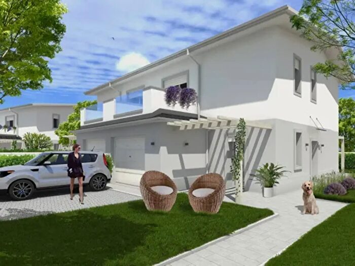 Casa con 5 locali in vendita in Modena