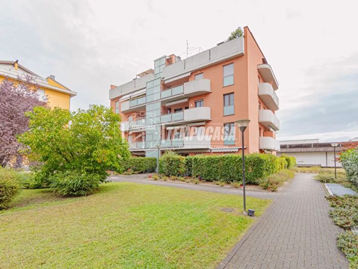 Appartamento quadrilocale in vendita in Via Castellana a, Vigevano