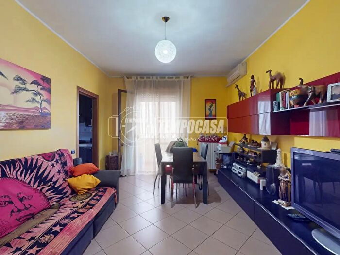 Appartamento trilocale in vendita in Via Luigi Vanvitelli G, Carpi