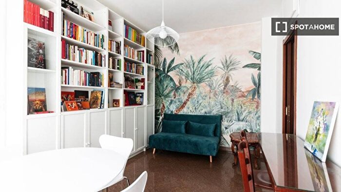 Appartamento in affitto in Via Paul Valery, Famagosta, Milano