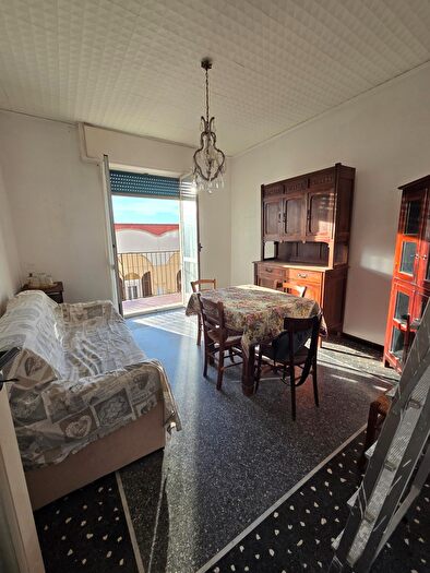 Appartamento quadrilocale in vendita in Via Privata Raffaello a, Savona