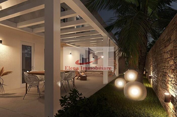 Casa con 10 locali in vendita in Alcamo