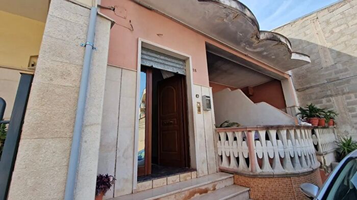 Casa con 5 locali in vendita in Via Castel del Monte Andria Andria, Andria