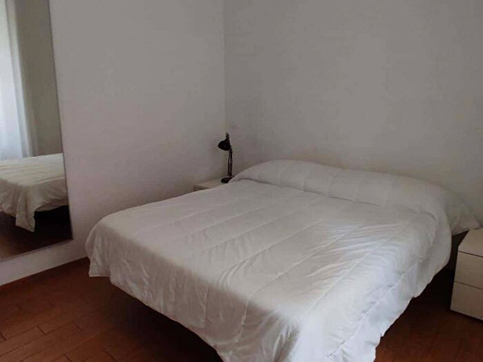 Appartamento trilocale in affitto in Via Alghero, Villa Fiorelli, Roma