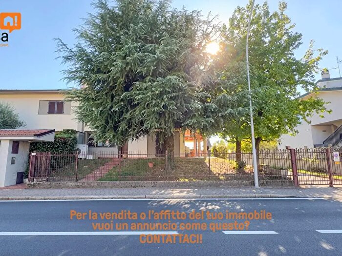 Casa con 5 locali in vendita in Via Gallarate, Pregnana Milanese